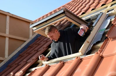 Pose de fenêtres de toit Velux à Glatens